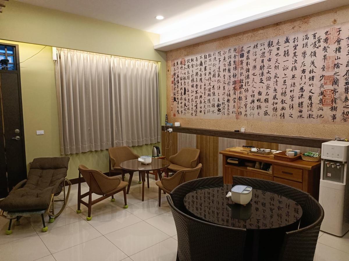 怡然自得-智能主題民宿 Zhushan Luaran gambar